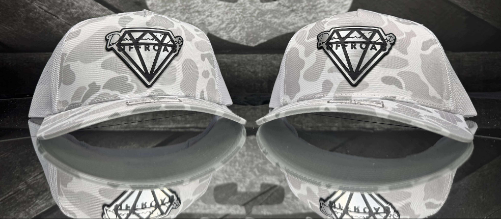 White/grey camo snapback with white mesh - stainless logo