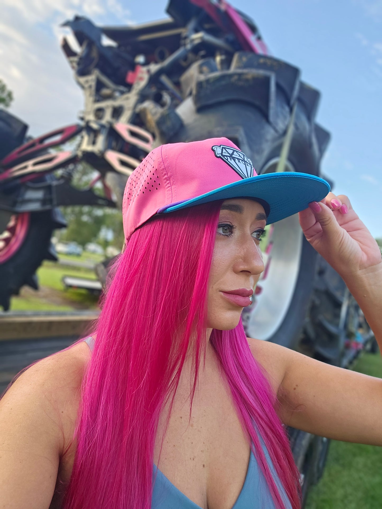 MULTICOLOR, pink hat, blue bill with purple rope - DIAMOND DUST